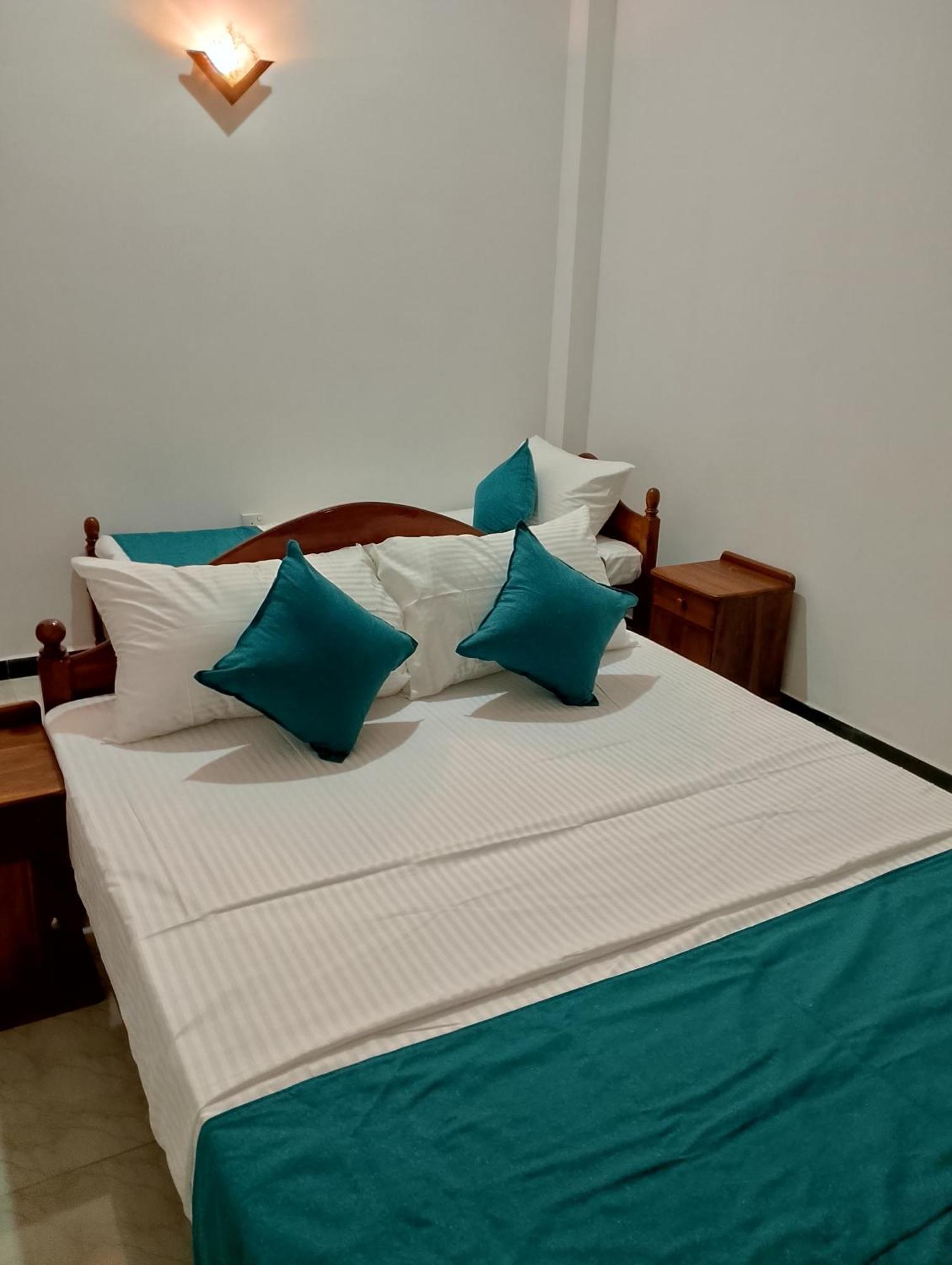 Star Beach Villa Tangalle Exterior foto